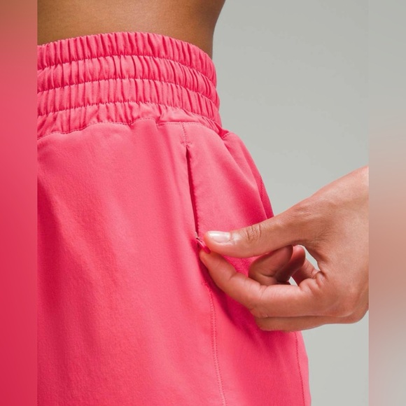 Lululemon NWT Hotty Hot High Rise Lined 4” Shorts Size 2 Pink Glazed - Picture 6 of 12